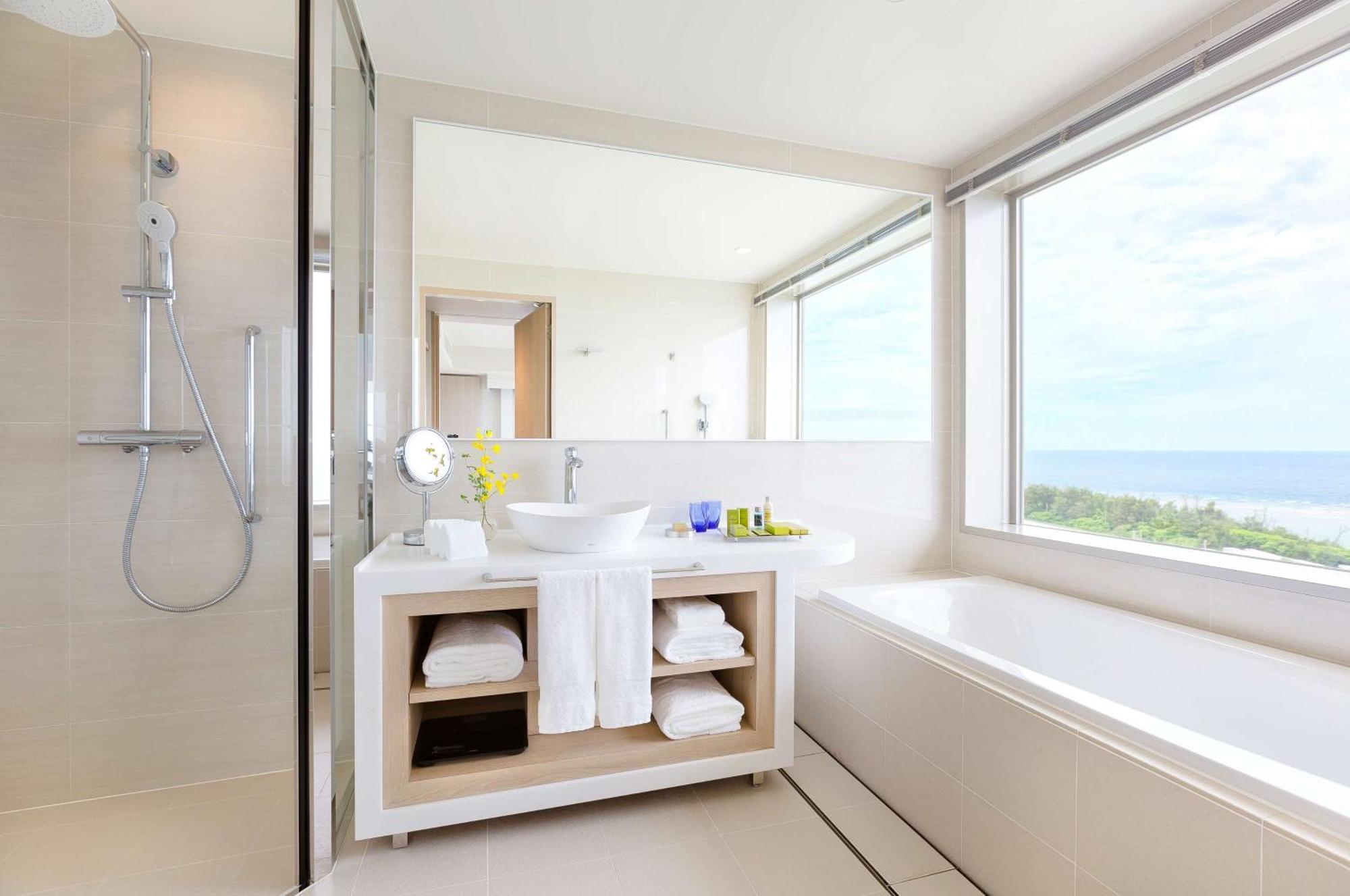 Hilton Okinawa Sesoko 4* Motobu