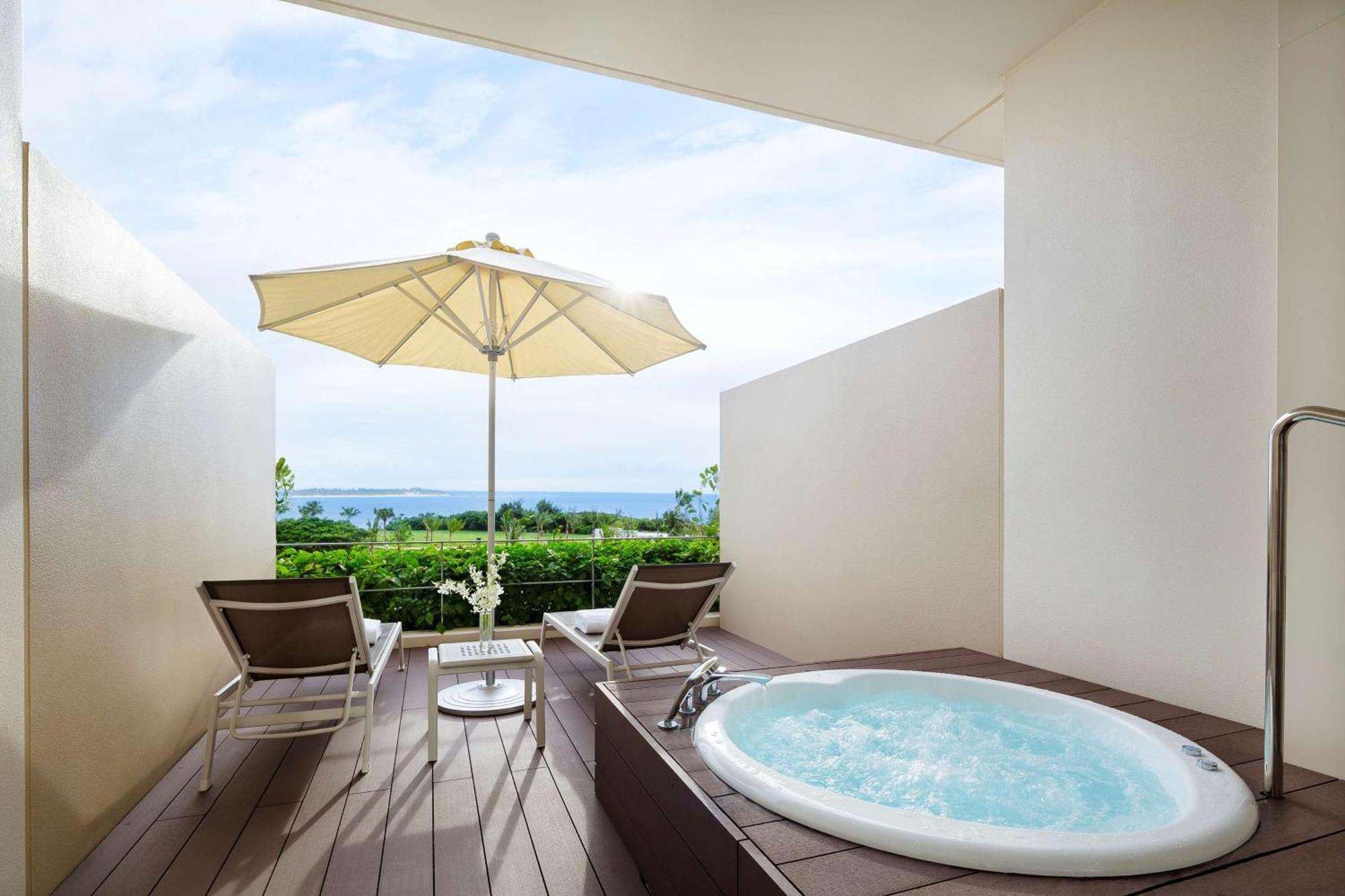 Hilton Okinawa Sesoko 渡假村 4*